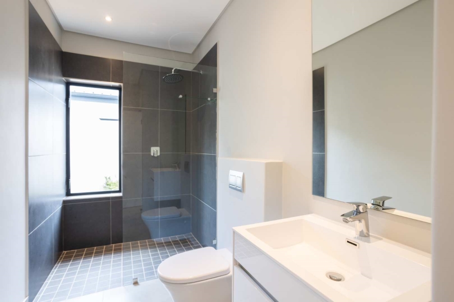 To Let 4 Bedroom Property for Rent in Val De Vie Estate Western Cape
